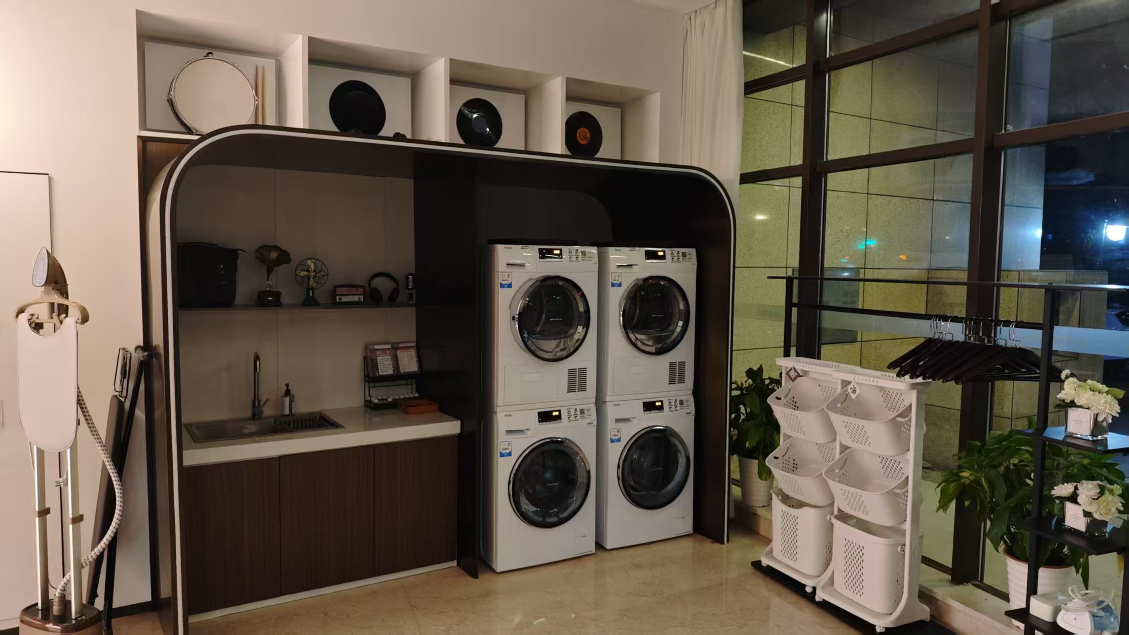 2f53620972144dba24604f2e93d639c6